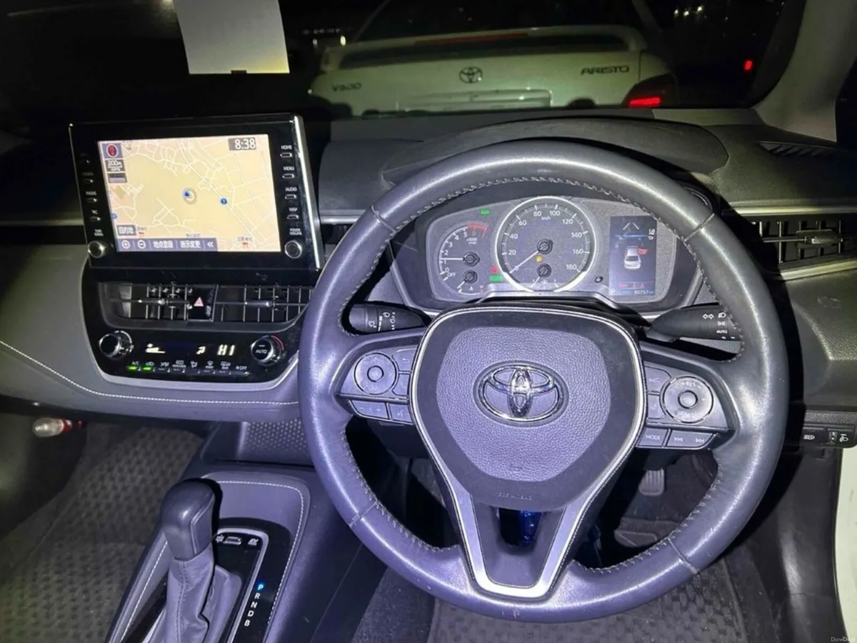 Toyota Corolla 1.8 HYBRID S MODEL - FACTORY ALLOYS - Image 3