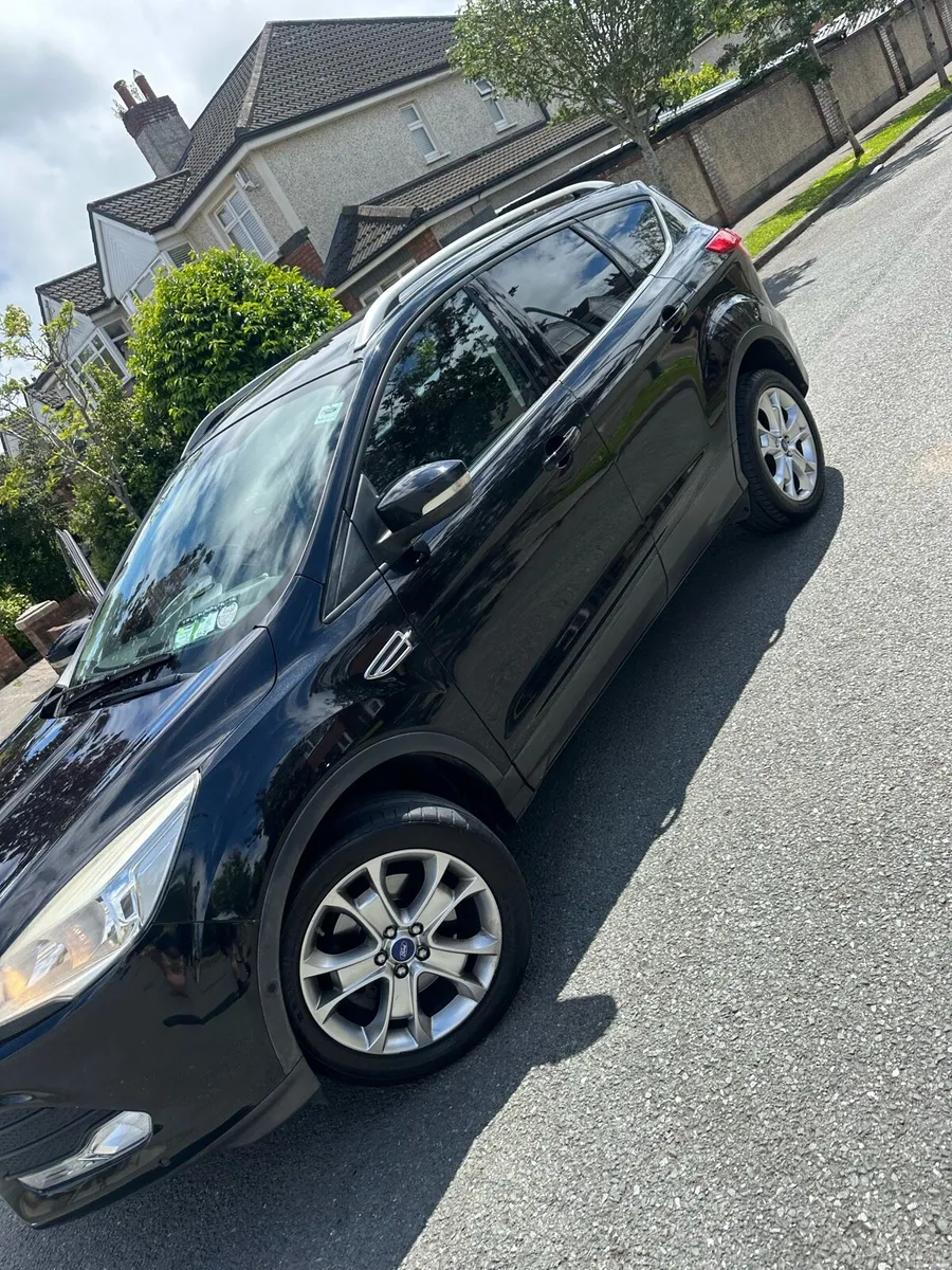 Ford Kuga 4WD low miles and well maintained - Image 4