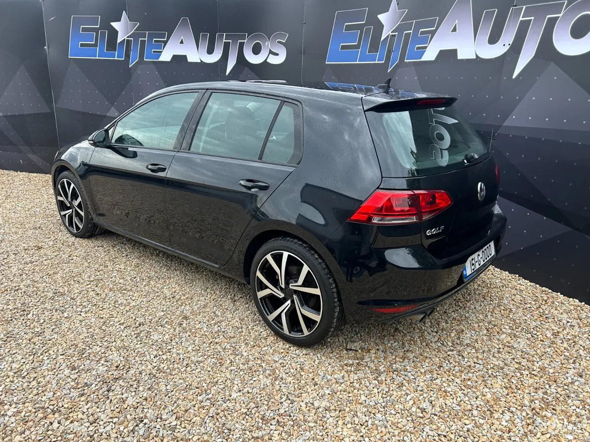 2015 Volkswagen Golf Highline Black - Image 4