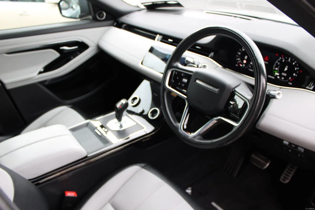 R-DYNAMIC - 1.5L PLUG/HYBRID - AWD - 309BHP - Image 6