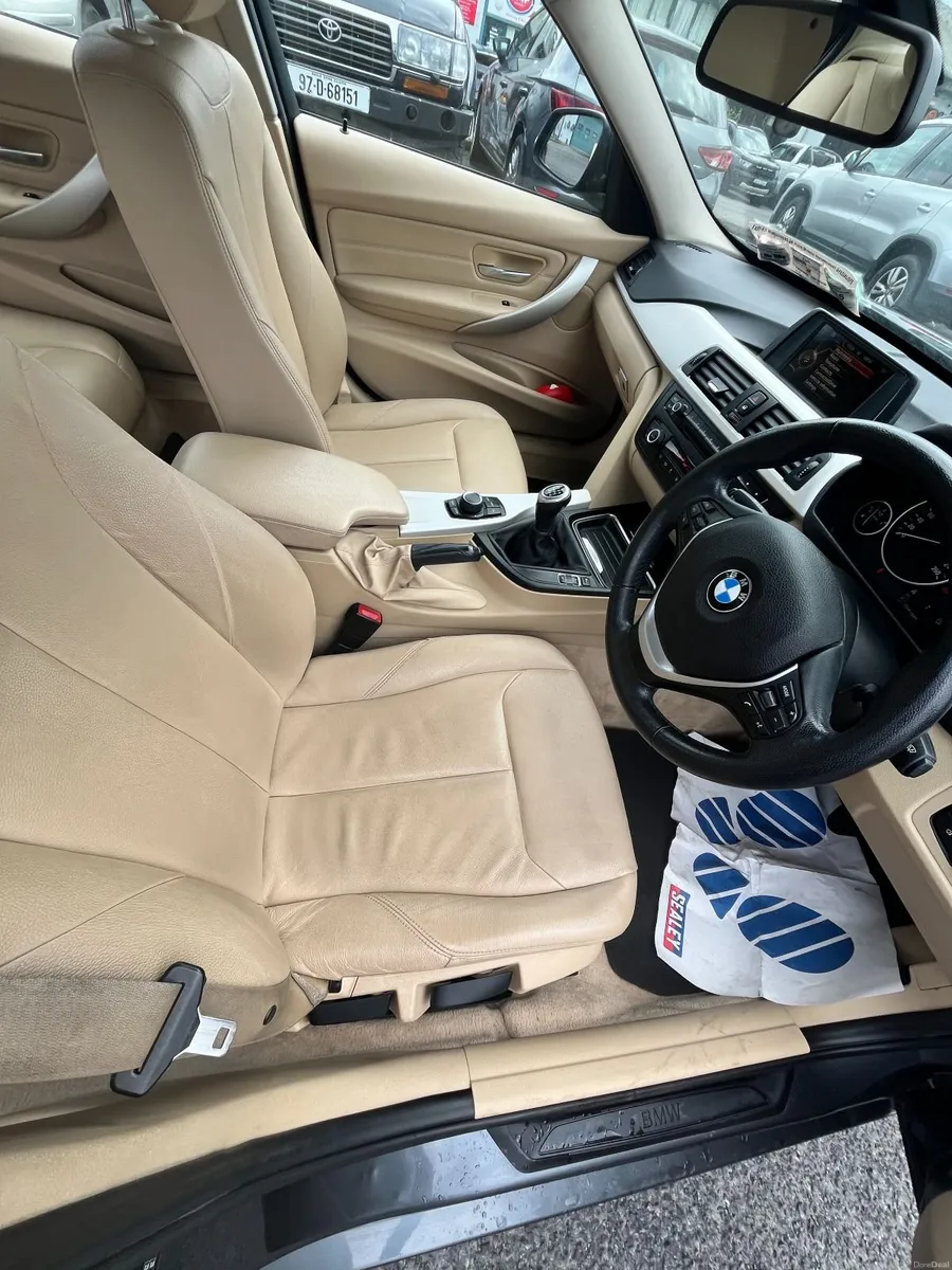 BMW 3-Series 2015 - Image 4