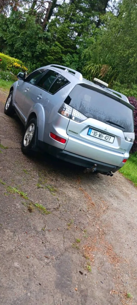 Outlander 4x4 tax and test - Image 1