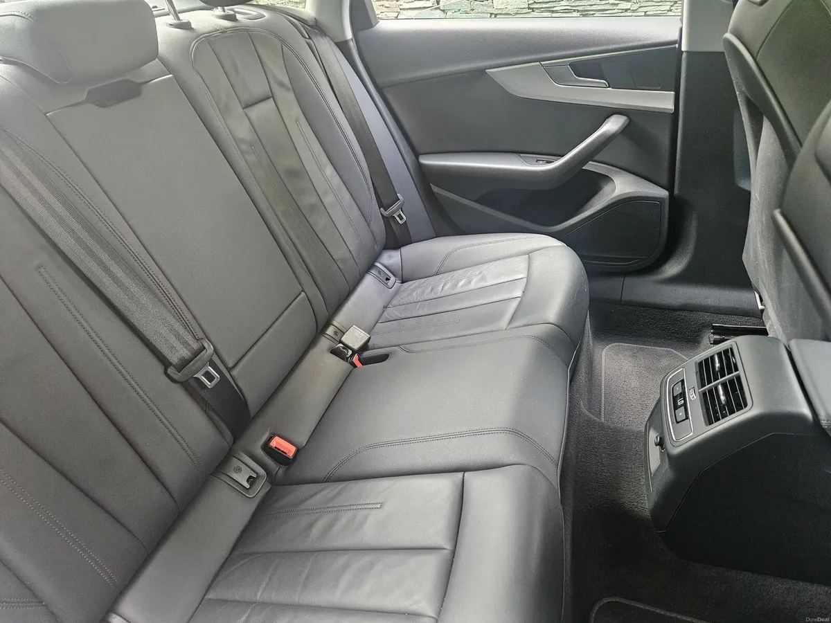 212 Audi A4 2.0TDI S-TRONIC - Image 3