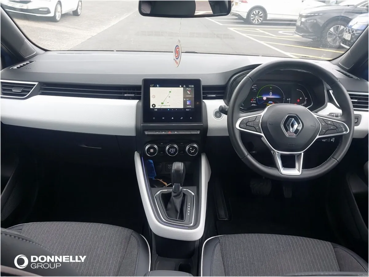 Renault Clio Hatchback SE Edition - Image 4