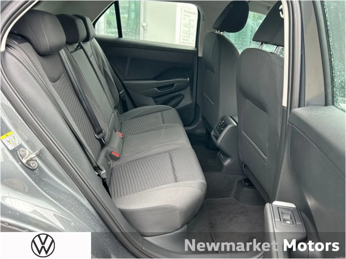 Volkswagen T-Roc LIFE 1.5TSI PETROL AUTOMATIC MILD - Image 2