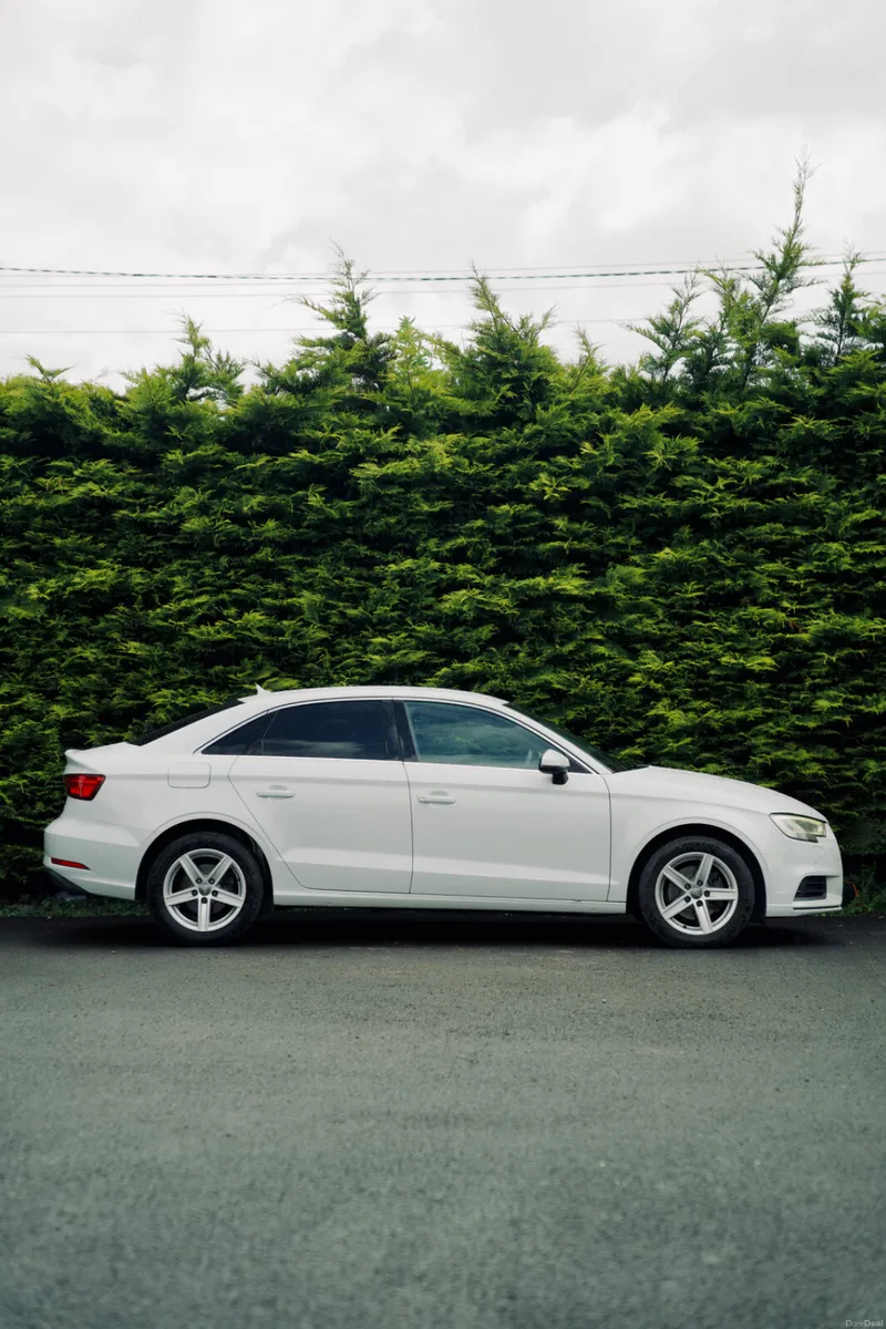 Audi A3 Sedan 1.4 TFSI 2017 | Virtual Cockpit - Image 5