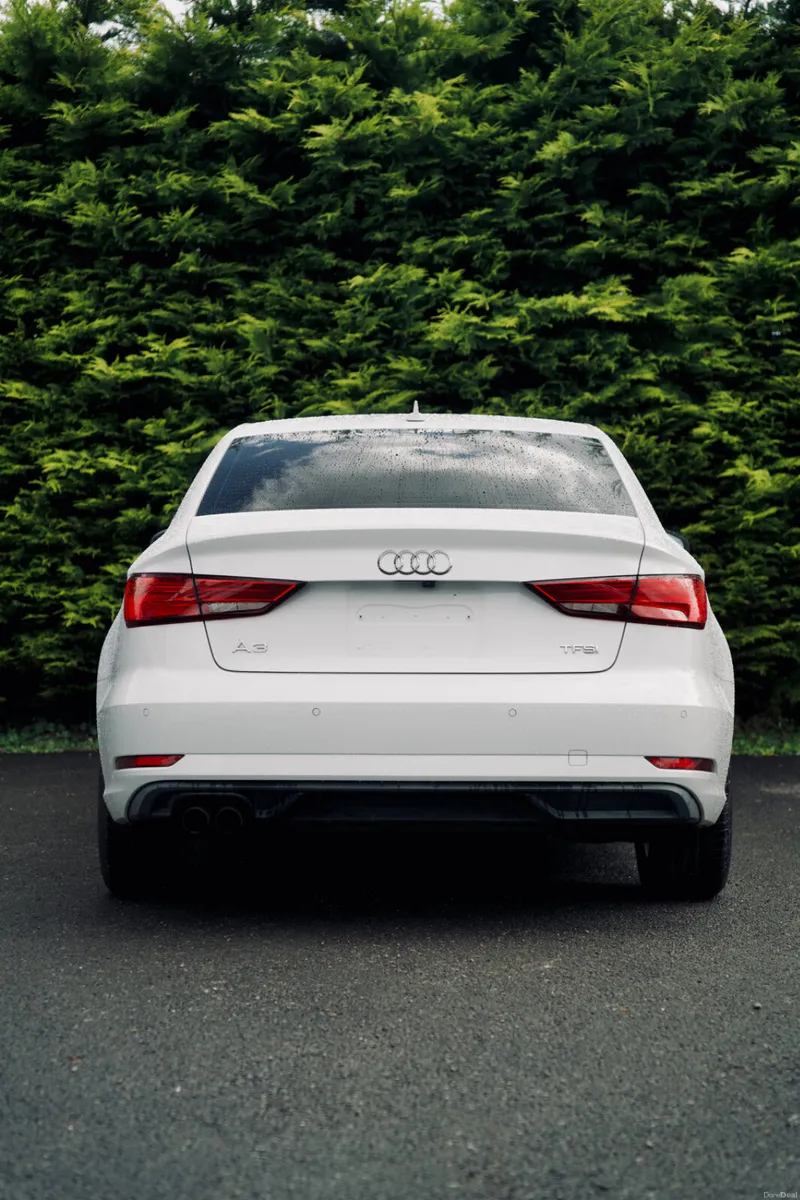 Audi A3 Sedan 1.4 TFSI 2017 - Image 4