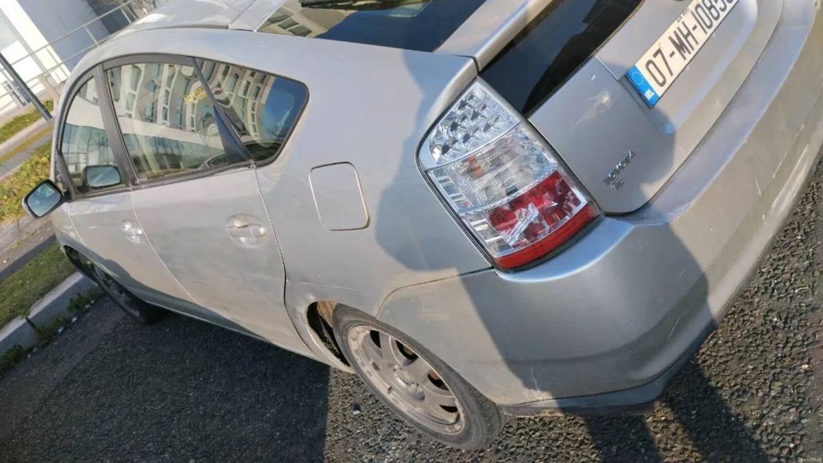 2007 Toyota Prius Hybrid – Automatic - Image 4