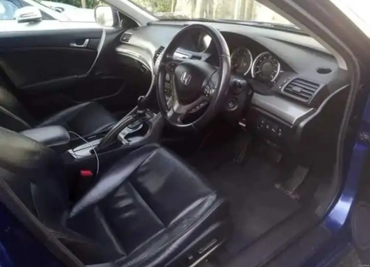 Honda Accord 2009 - Image 4
