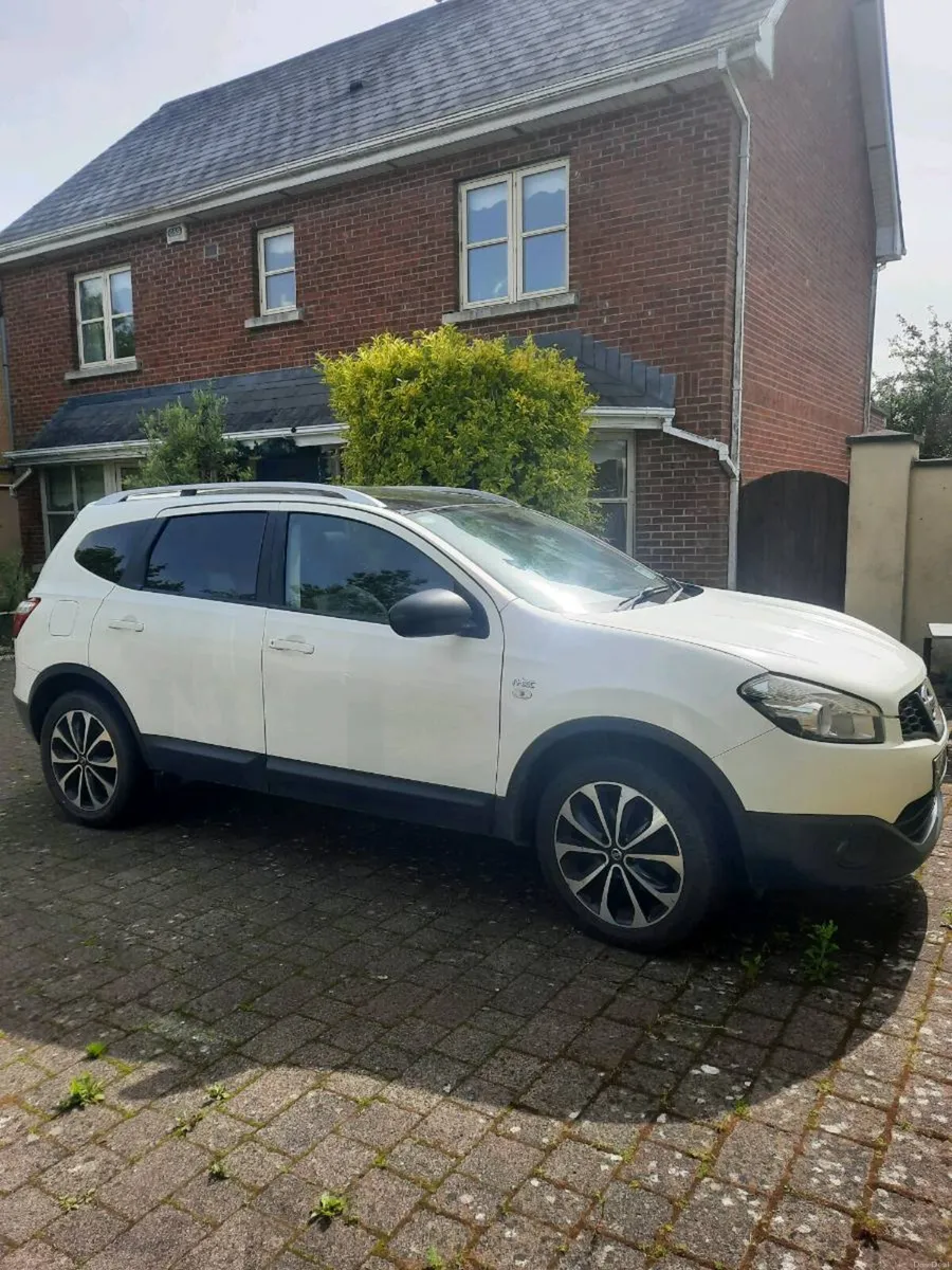 Nissan Qashqai+2 2012 - Image 1