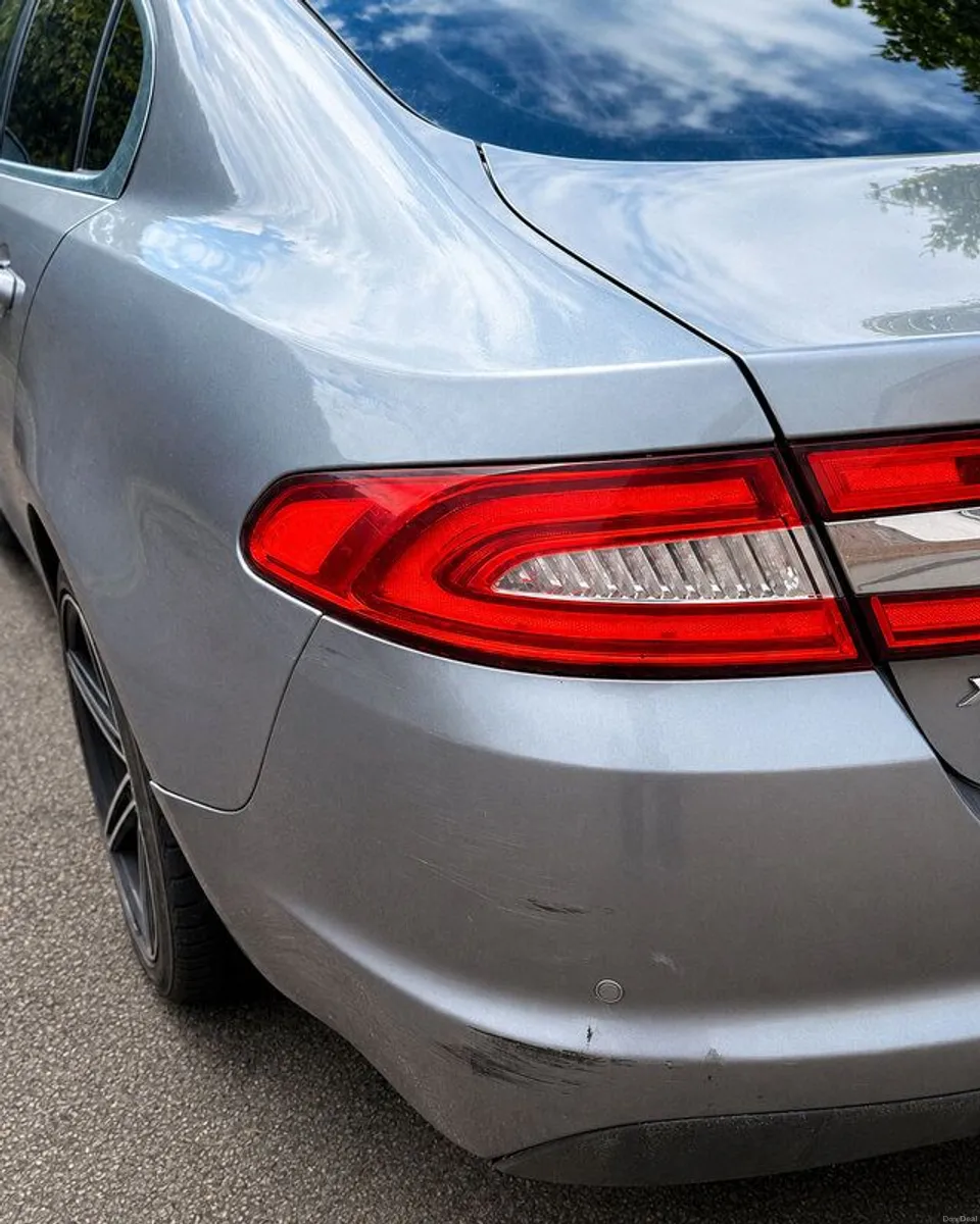 2012 Jaguar XF - Image 6