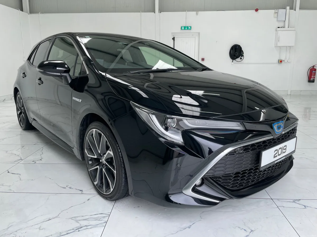 2019 Toyota Corolla (Gr Sport) Sport G Z Auto Hybr - Image 1