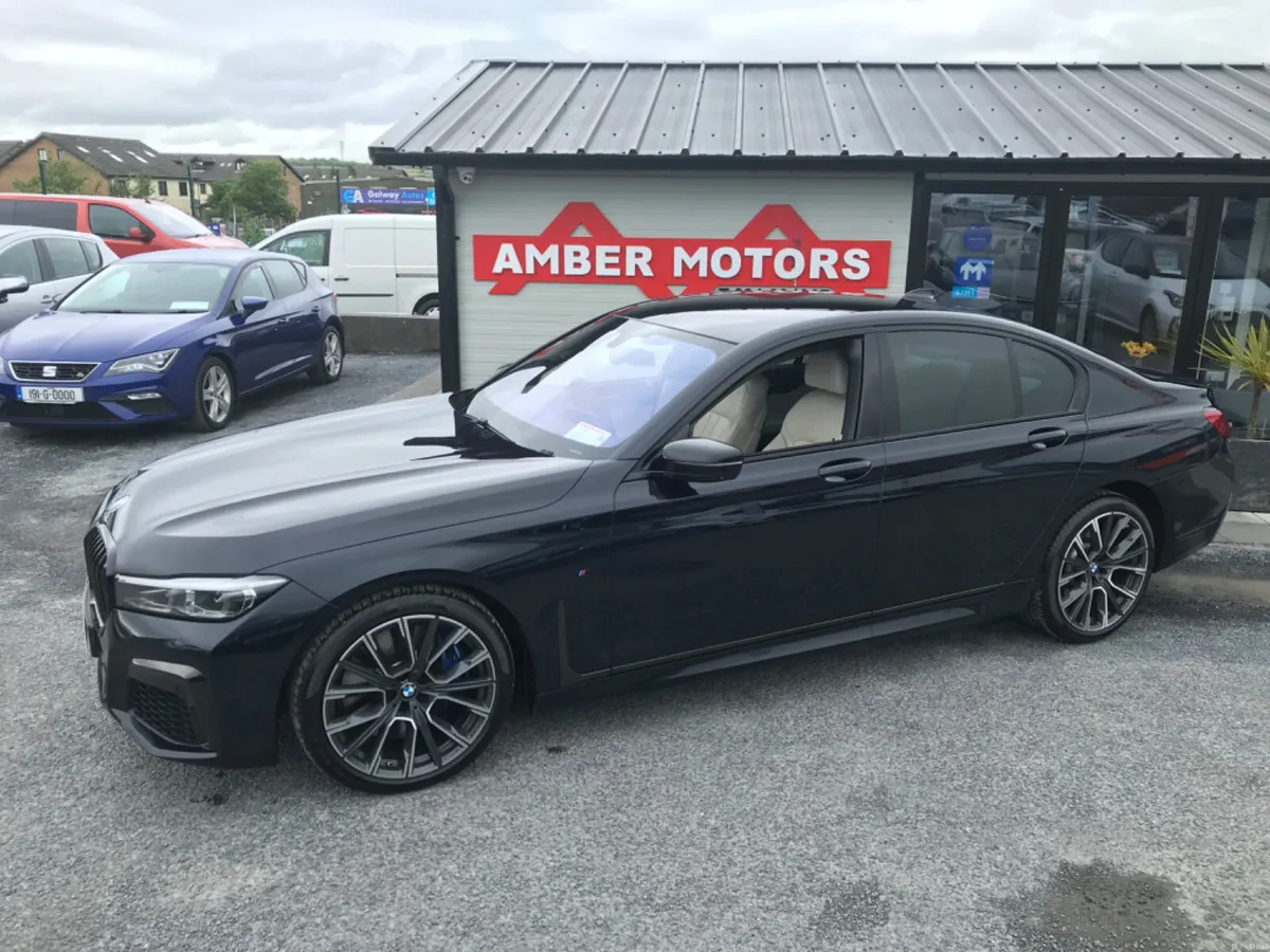 2022 BMW 7-Series M Sport - Image 2