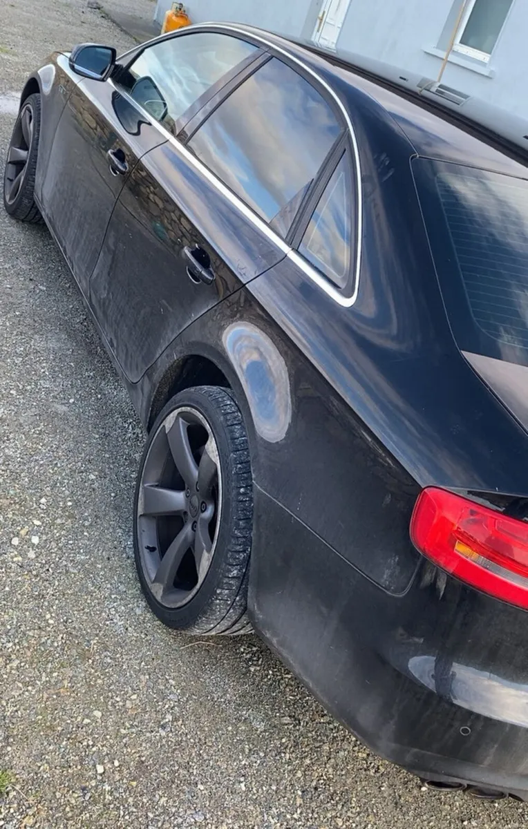 Audi A4 2014 Black 6 Speed - Image 3