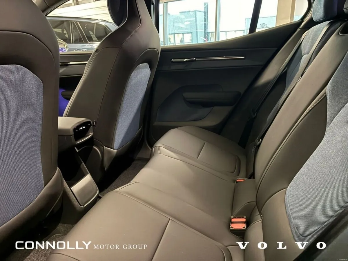 Volvo EX30 Extended Range PLUS| Electric | Heated - Image 6