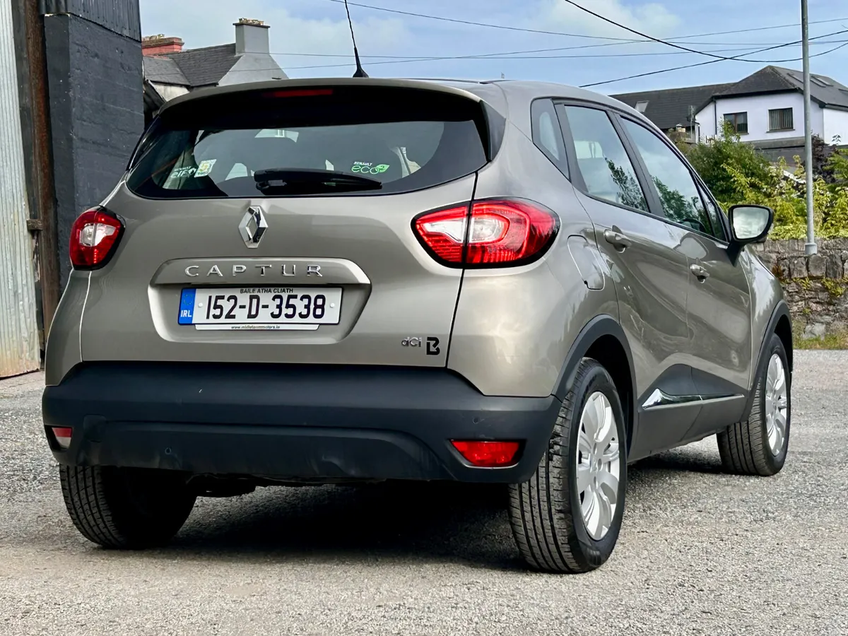 Renault Captur 2015 1.5 diesel low mileage - Image 4