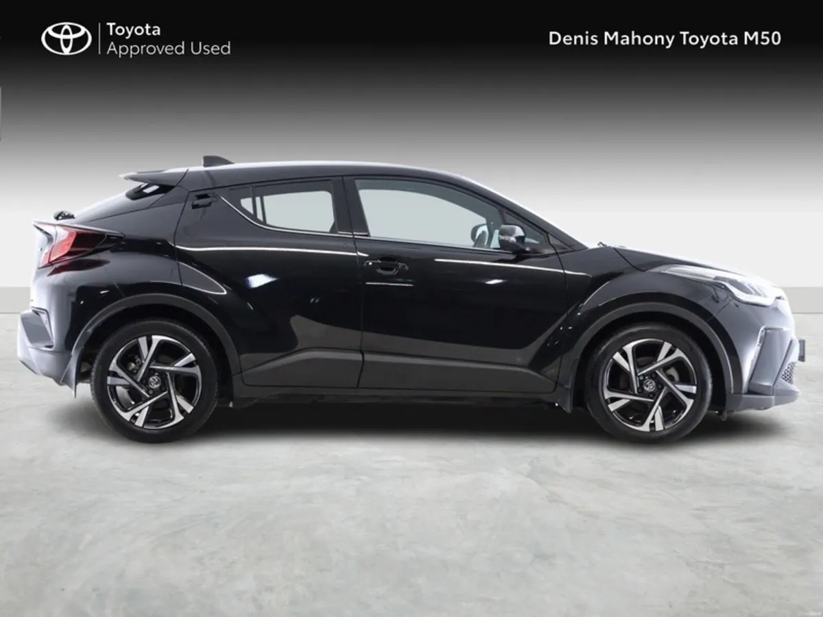 Toyota C-HR Sport Hybrid - Image 3