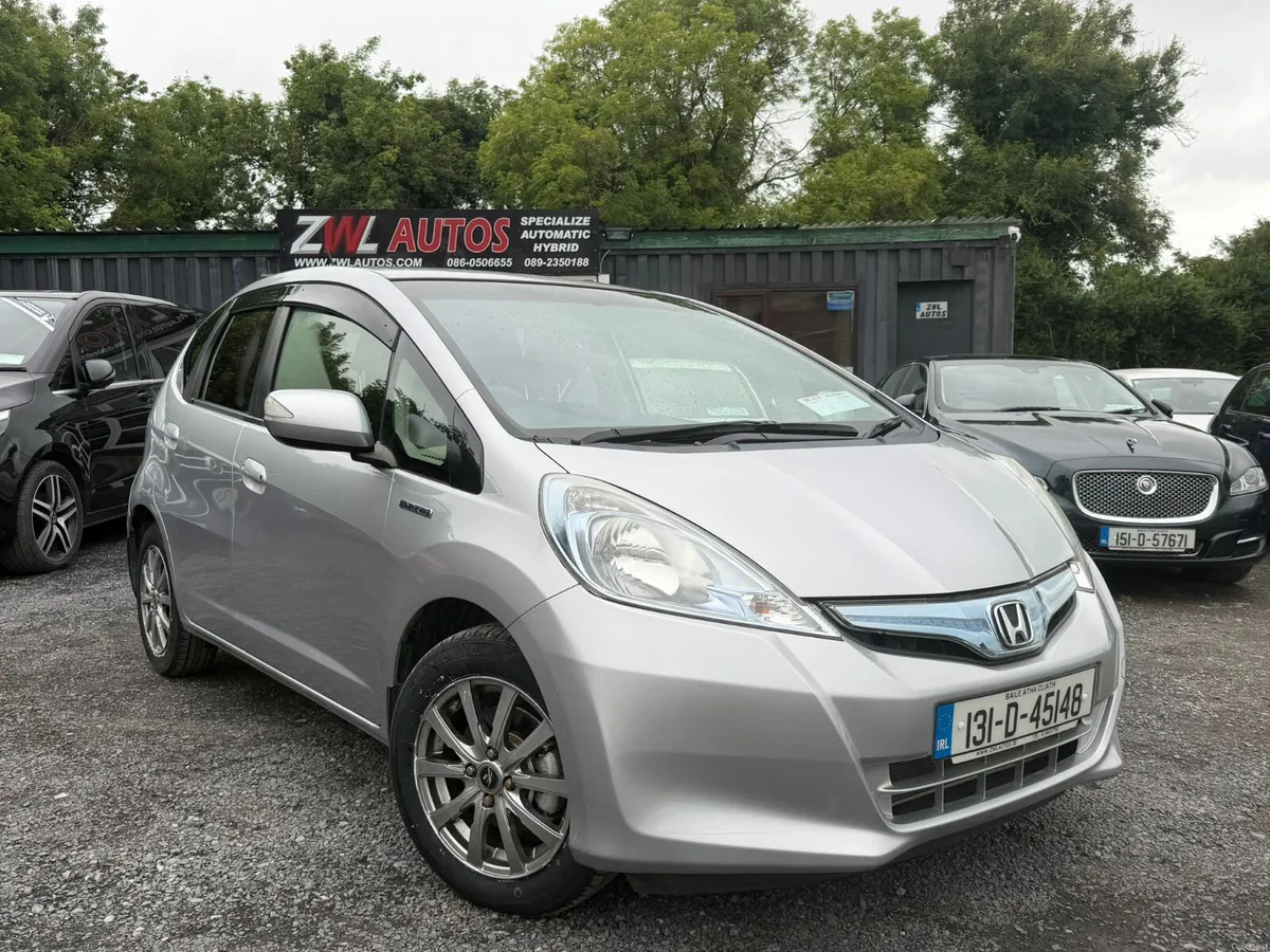 131 Honda Fit HYBRID 1.37950 - Image 2