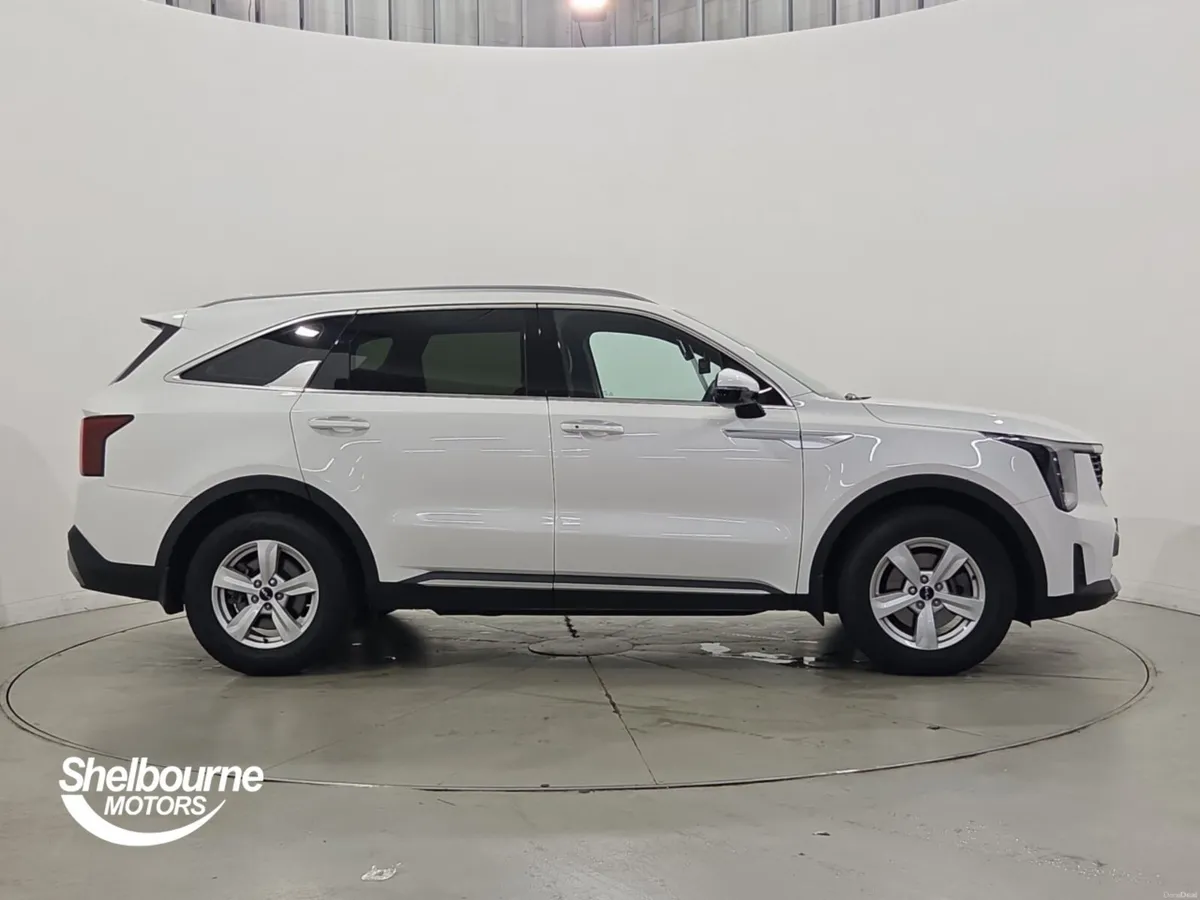 Kia Sorento Diesel Station Wagon 2 - Image 3