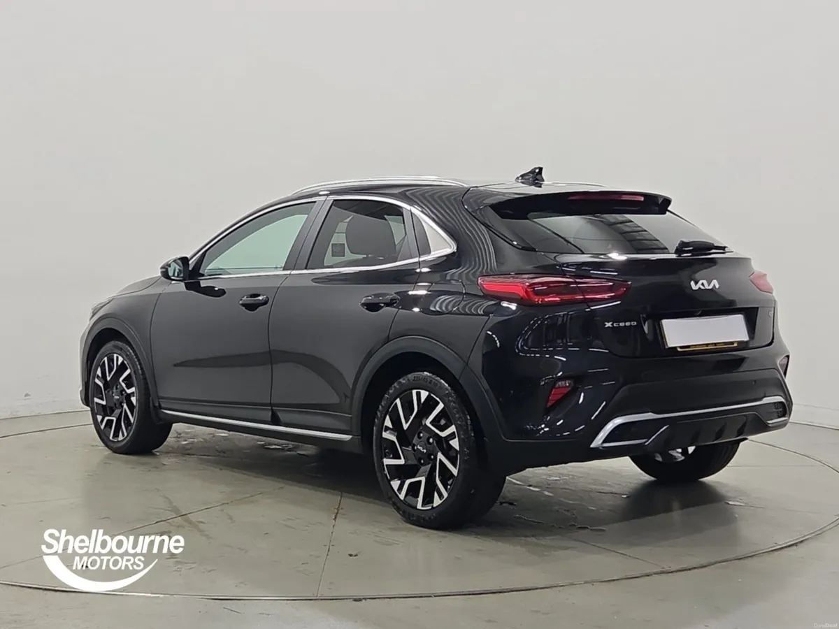 Kia XCeed Hatchback 3 - Image 2