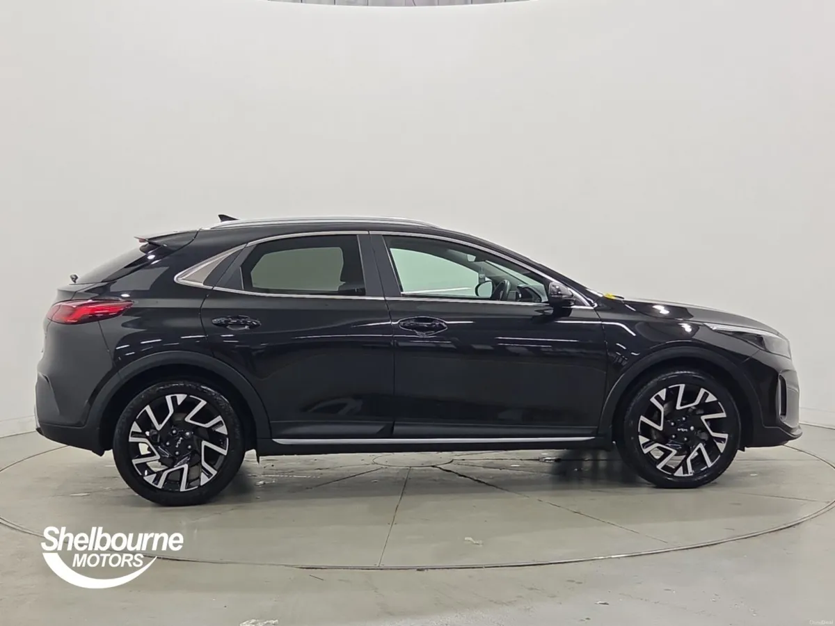 Kia XCeed Hatchback 3 - Image 3