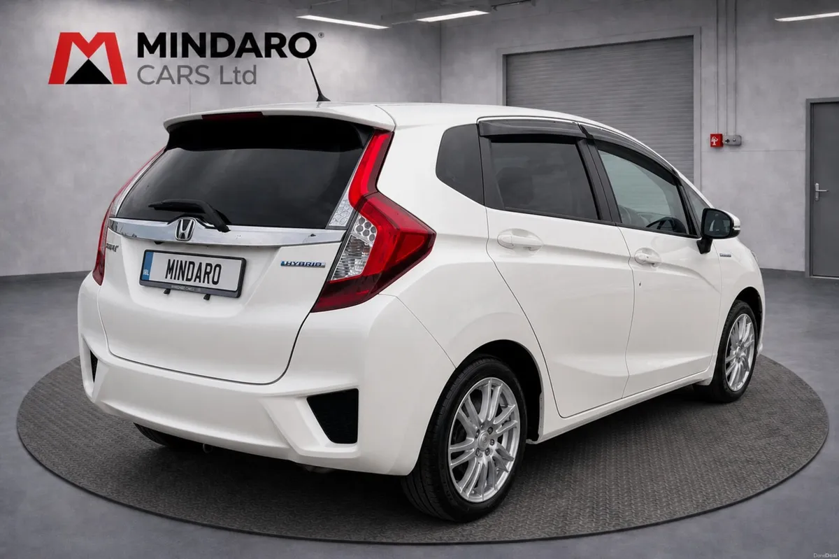 HONDA FIT//HYBRID//AUTOMATIC//FINANCE AVAILABLE - Image 2