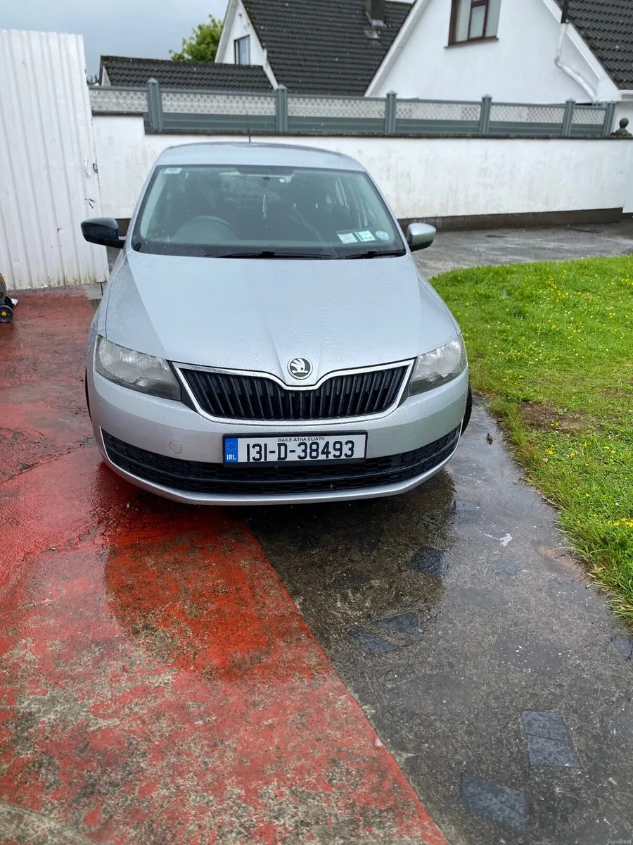 Skoda Rapid 2013 - Image 4