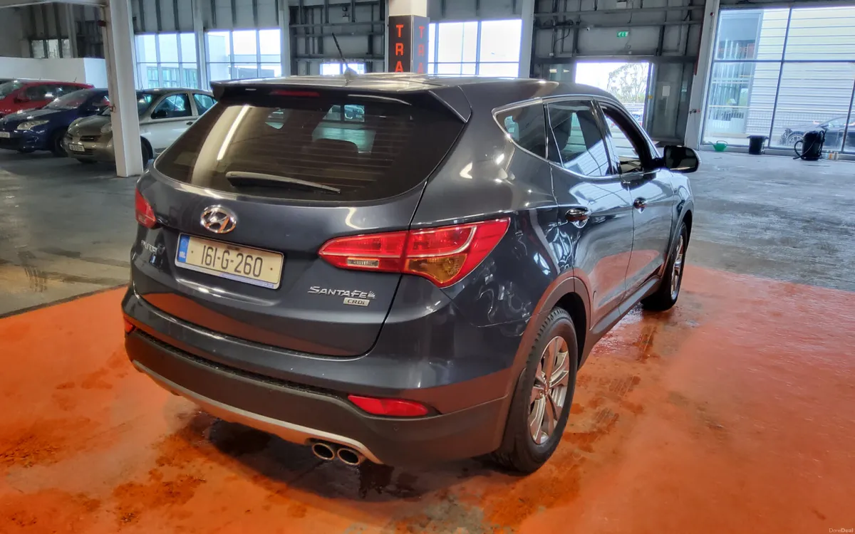 Hyundai Santa Fe 2016 - Image 4