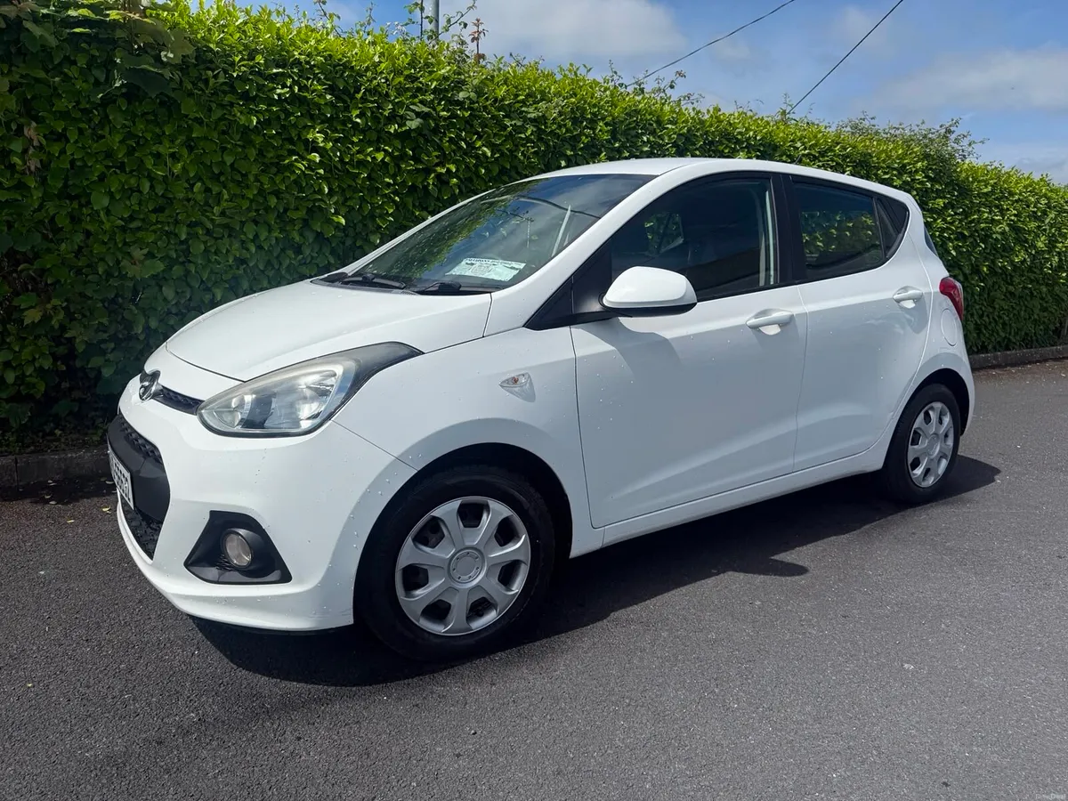 2015 Hyundai i10 Low Mileage 1.0 Petrol - Image 3