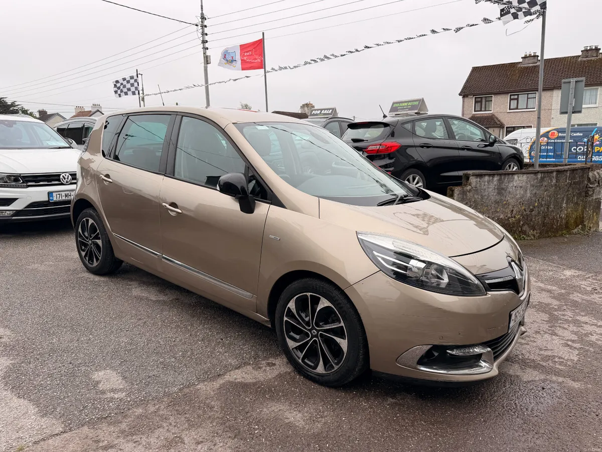 Renault Scenic 2016 one owner low milage - Image 3