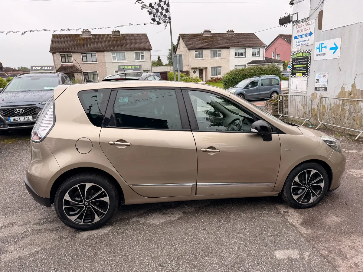 Renault Scenic 2016 one owner low milage - Image 4