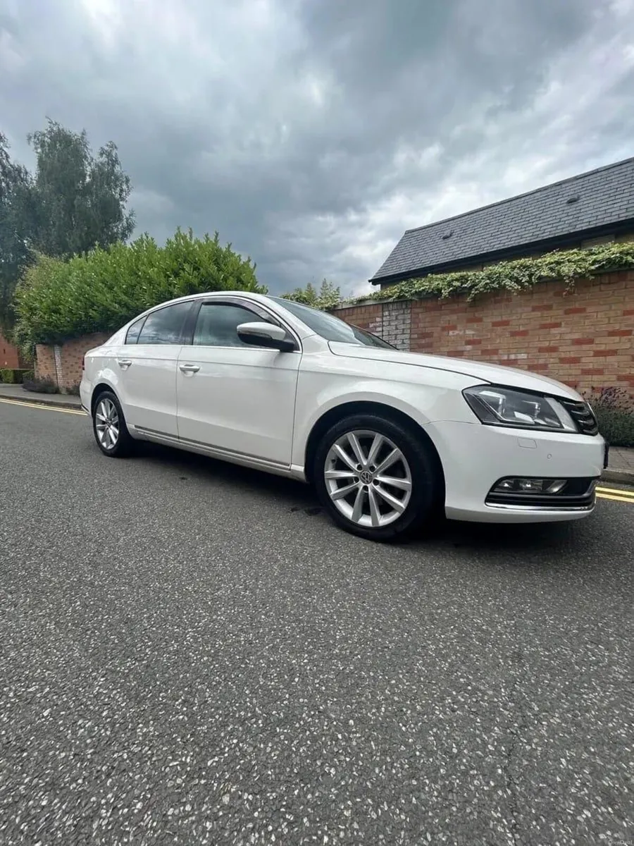 Car - Image 6