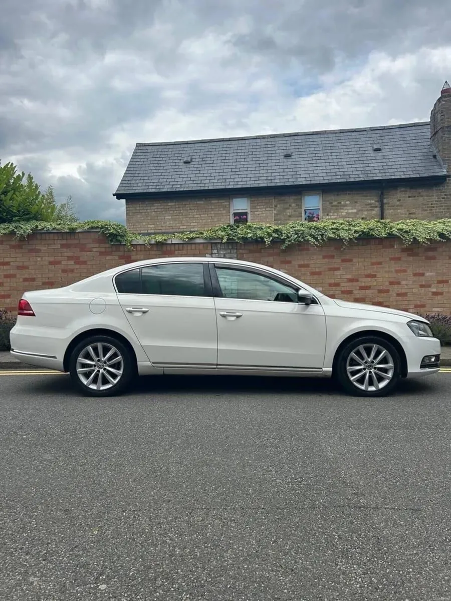 Car - Image 3