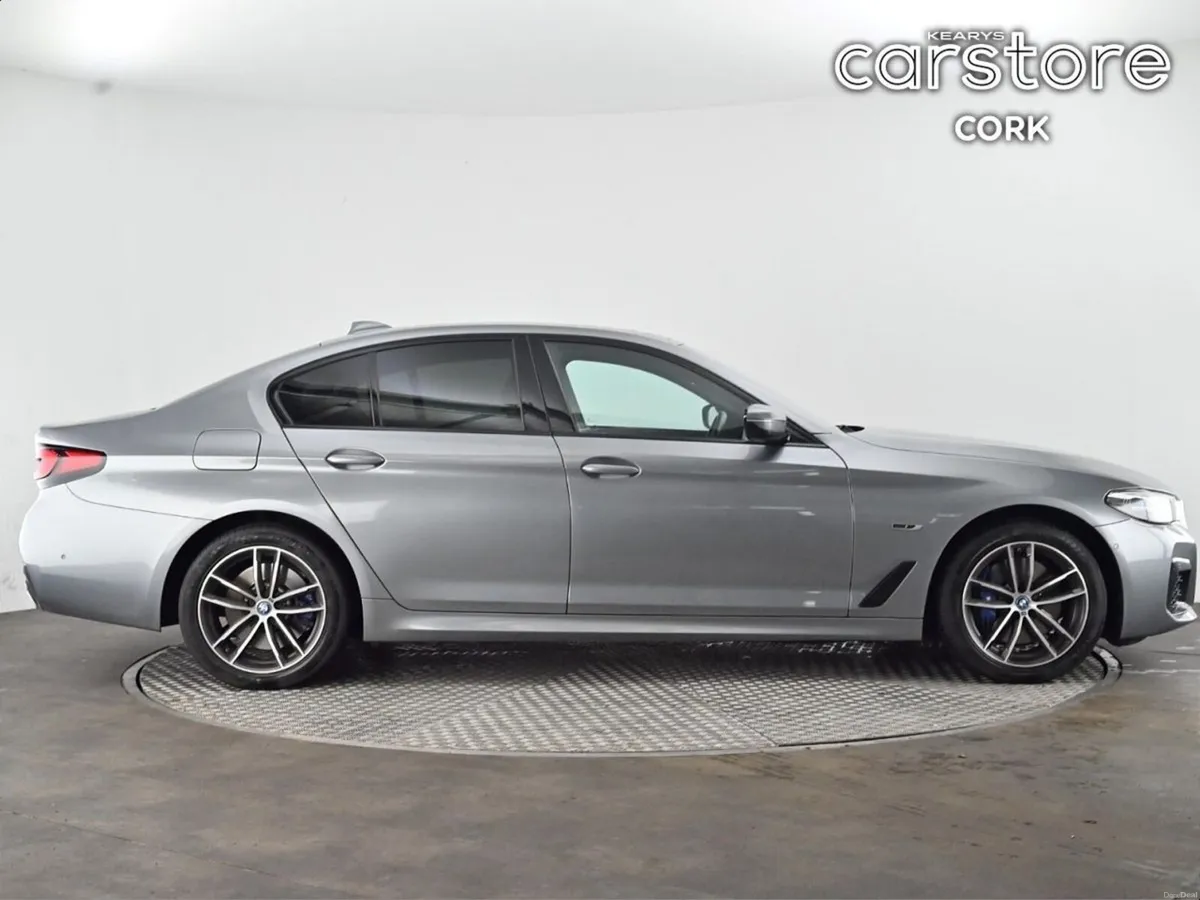BMW 5-Series 530e M Sport - Image 2