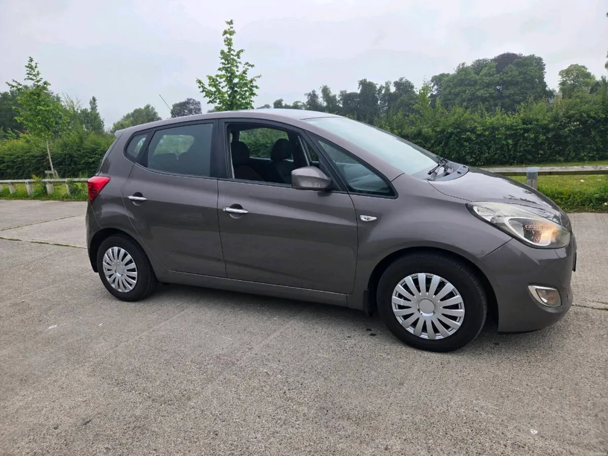 2013 Hyundai ix30 new test very low miles - Image 2