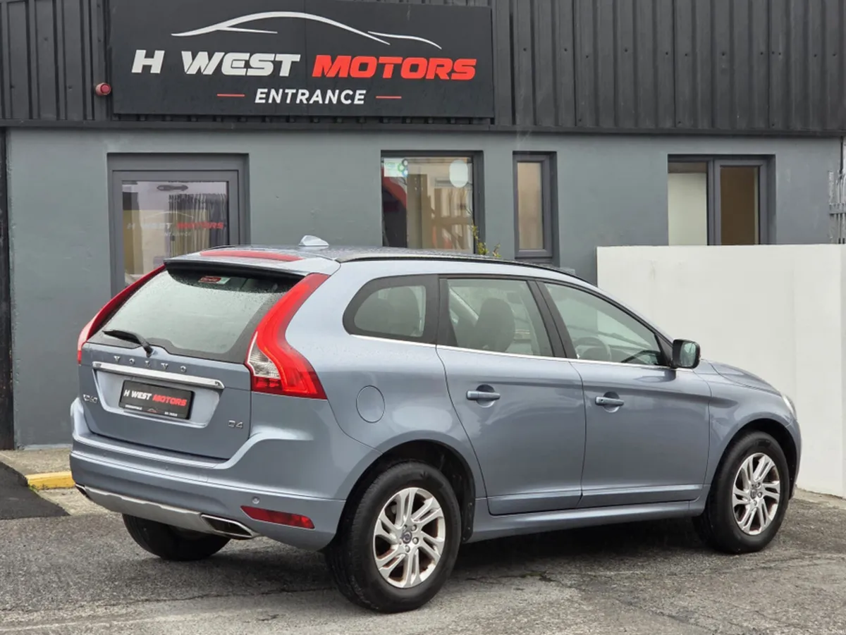 Volvo XC60 2.0 D4 SE NAV 190BHP 5DR - Image 3