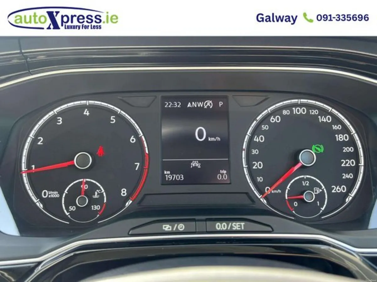 Volkswagen Polo 1.0 TSI HIGH LINE Automatic, Rever - Image 4