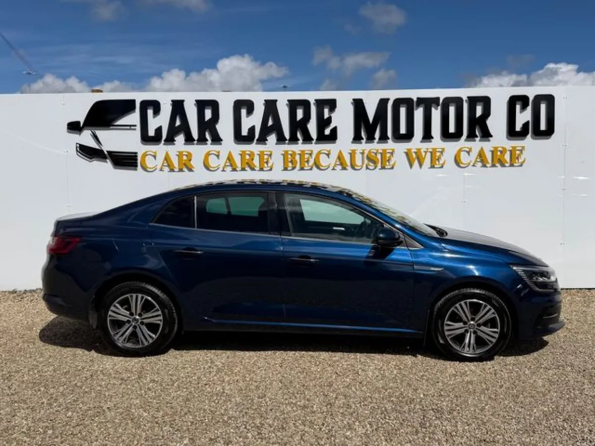 Renault Megane Iconic TCE 120 6dfull 4DR - Image 3