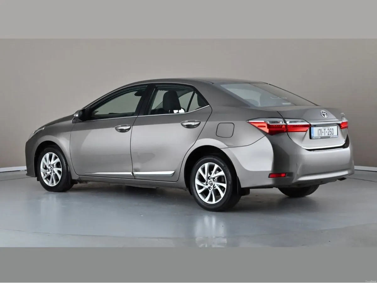 Toyota Corolla 1.4 D4D Luna 4DR - Image 4