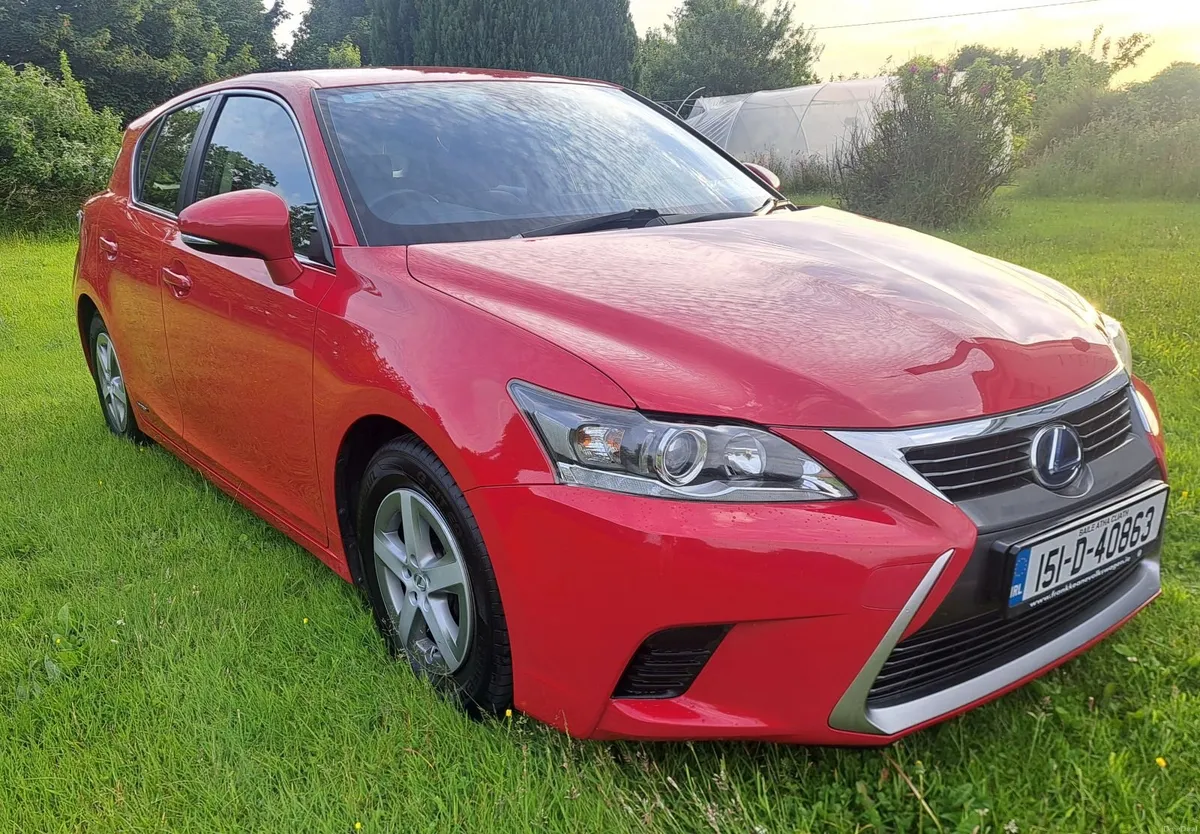 Lexus CT 2015 - Image 1