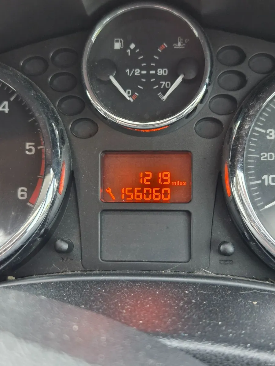 Peugeot 207 2009 - Image 2