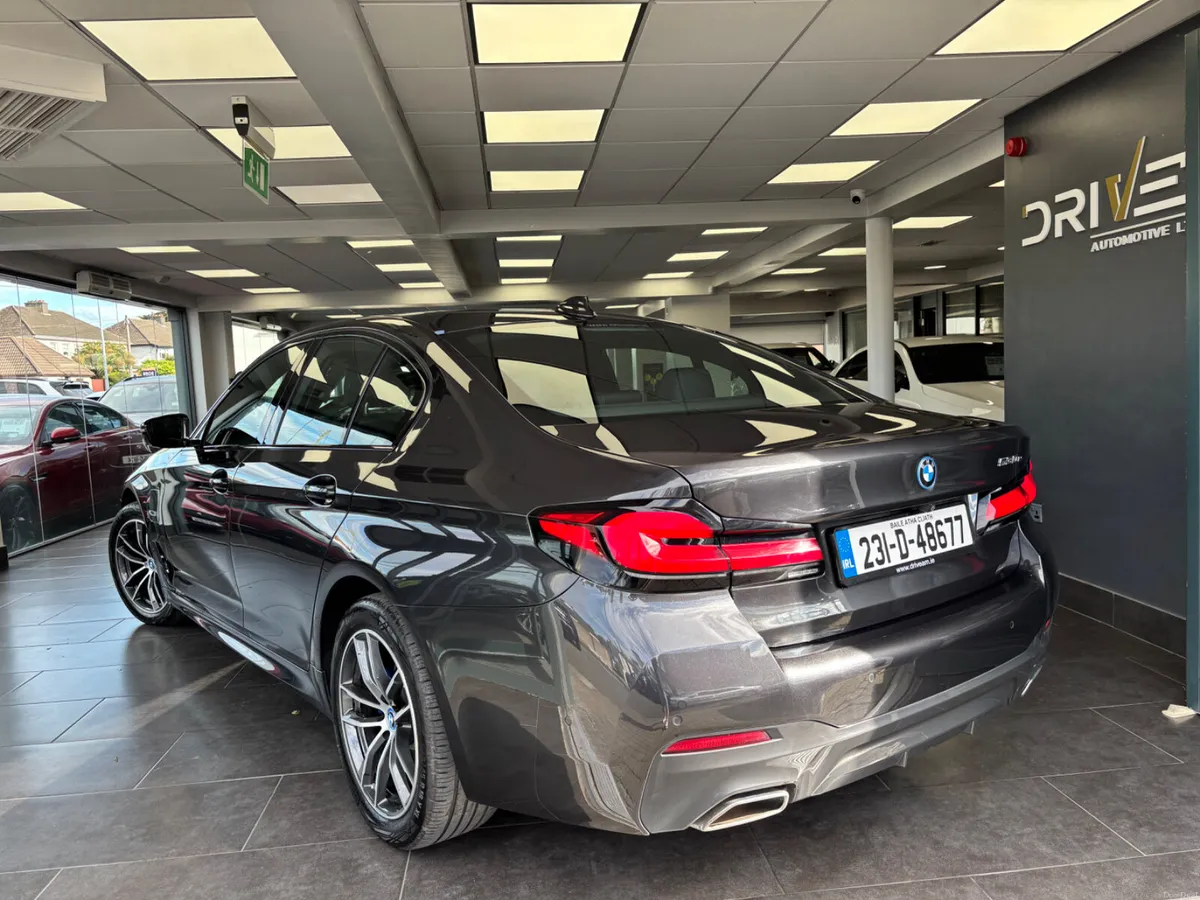 231d BMW 530E  M-Sport - Image 4