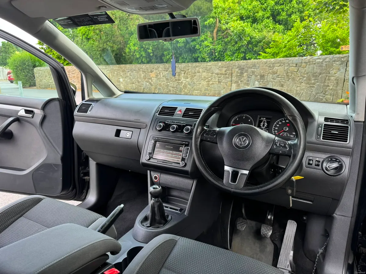 VW Touran 1.6 TDI *7 SEATS NEW NCT* - Image 6