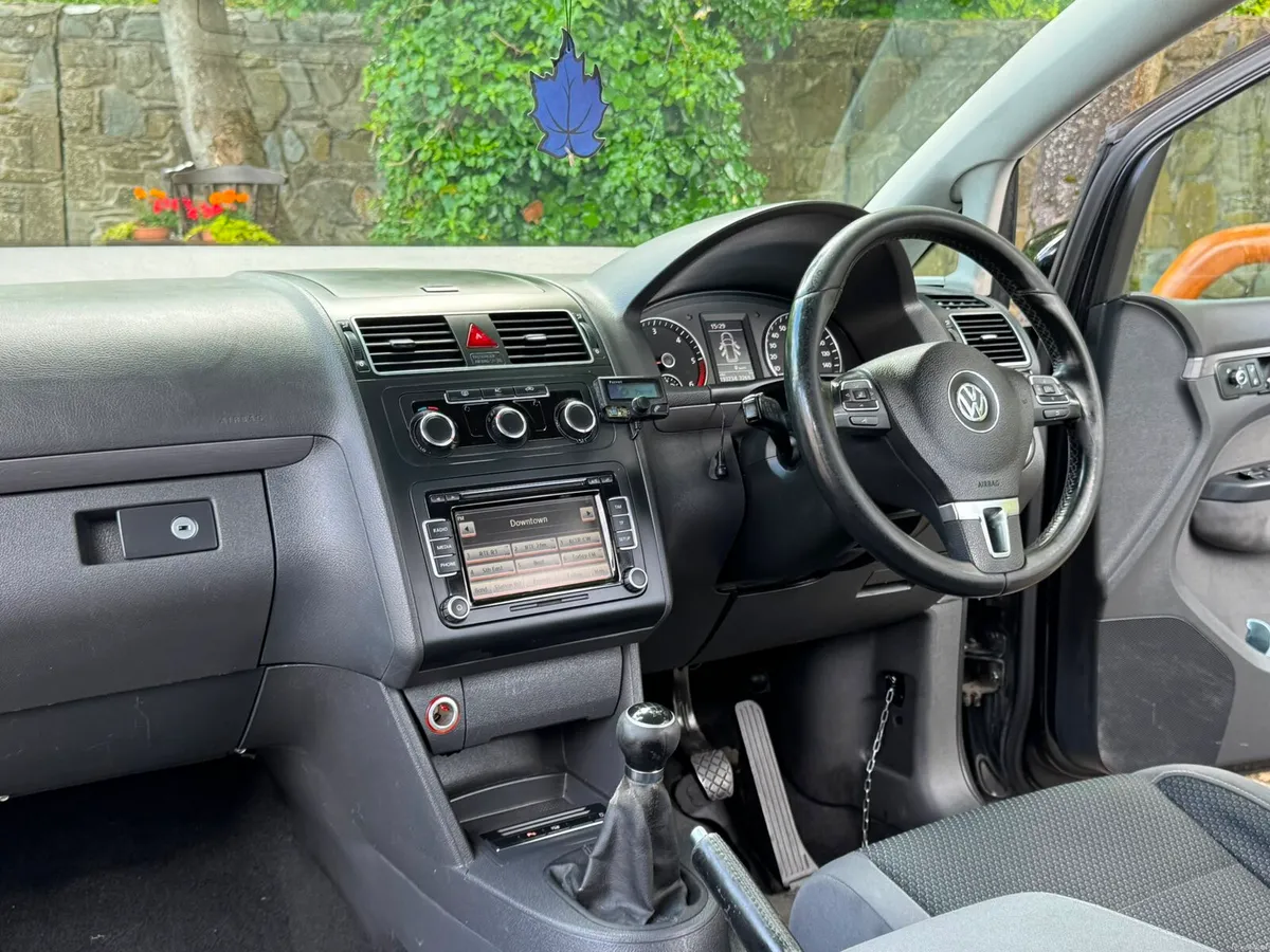 VW Touran 1.6 TDI *7 SEATS NEW NCT* - Image 5