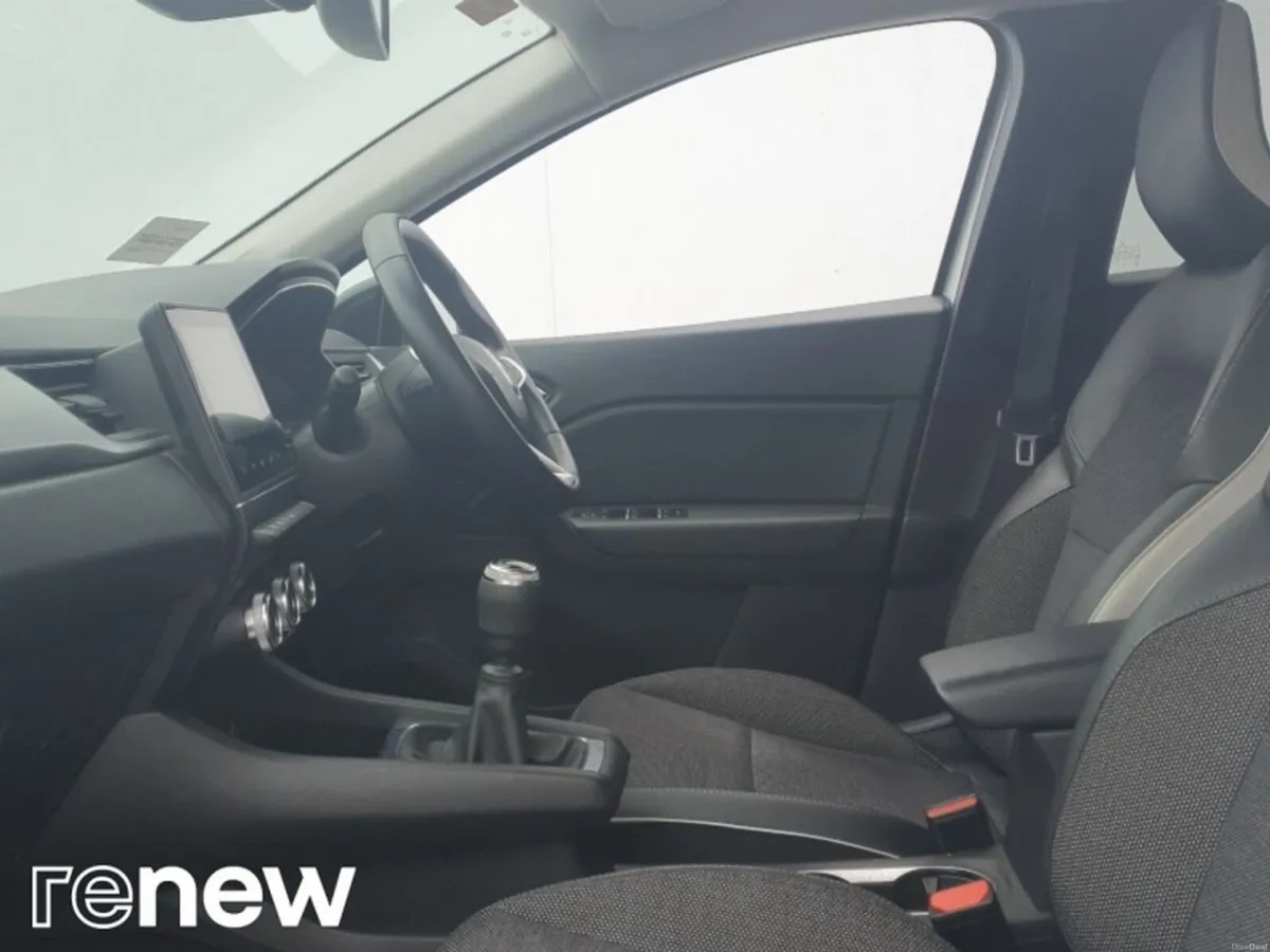 Renault Captur TCe 90 Techno - Image 5
