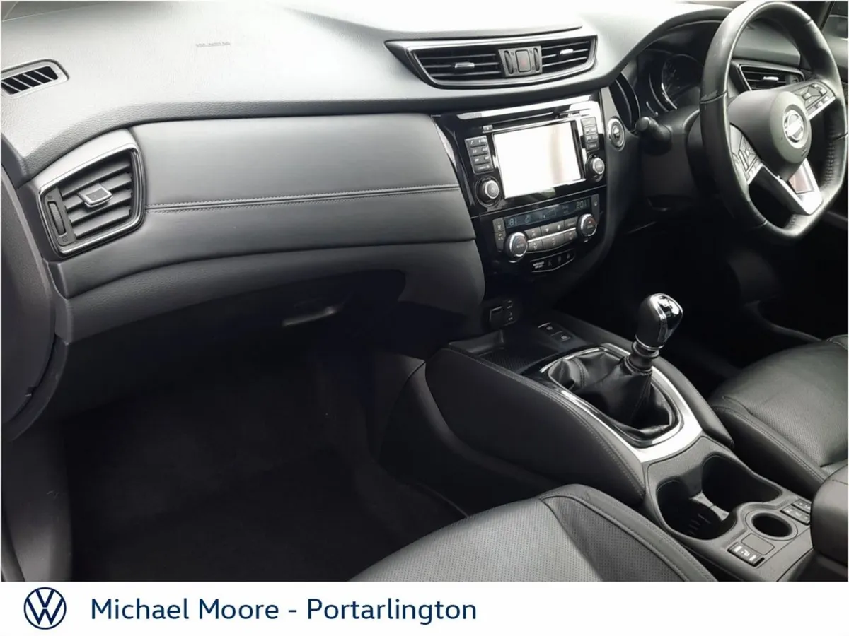 Nissan X-Trail 1.6d SV 7 Seats Design Pack - Image 4
