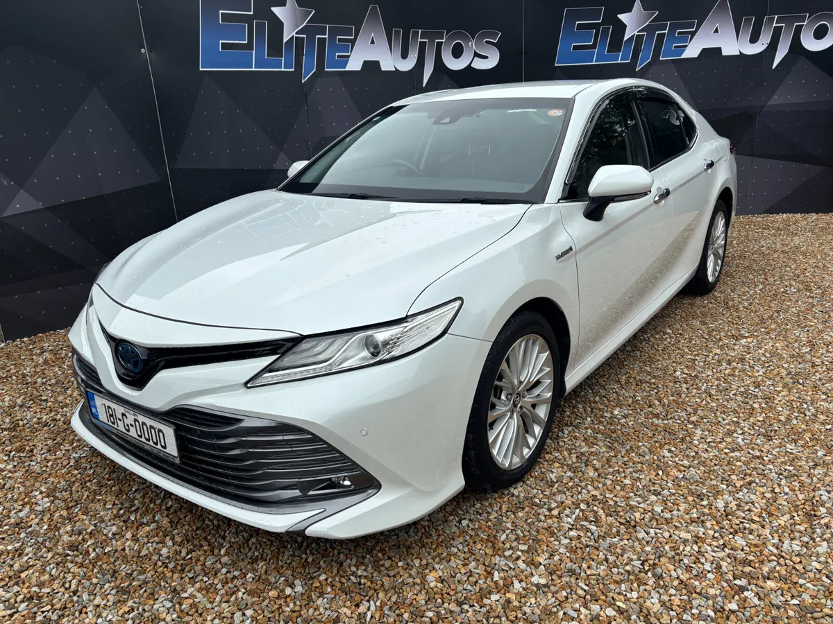 2018 Toyota Camry Sol G Pack Hybrid - Image 1