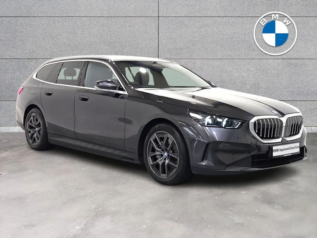 BMW i5 eDrive40 Sport Edition Touring - Image 1