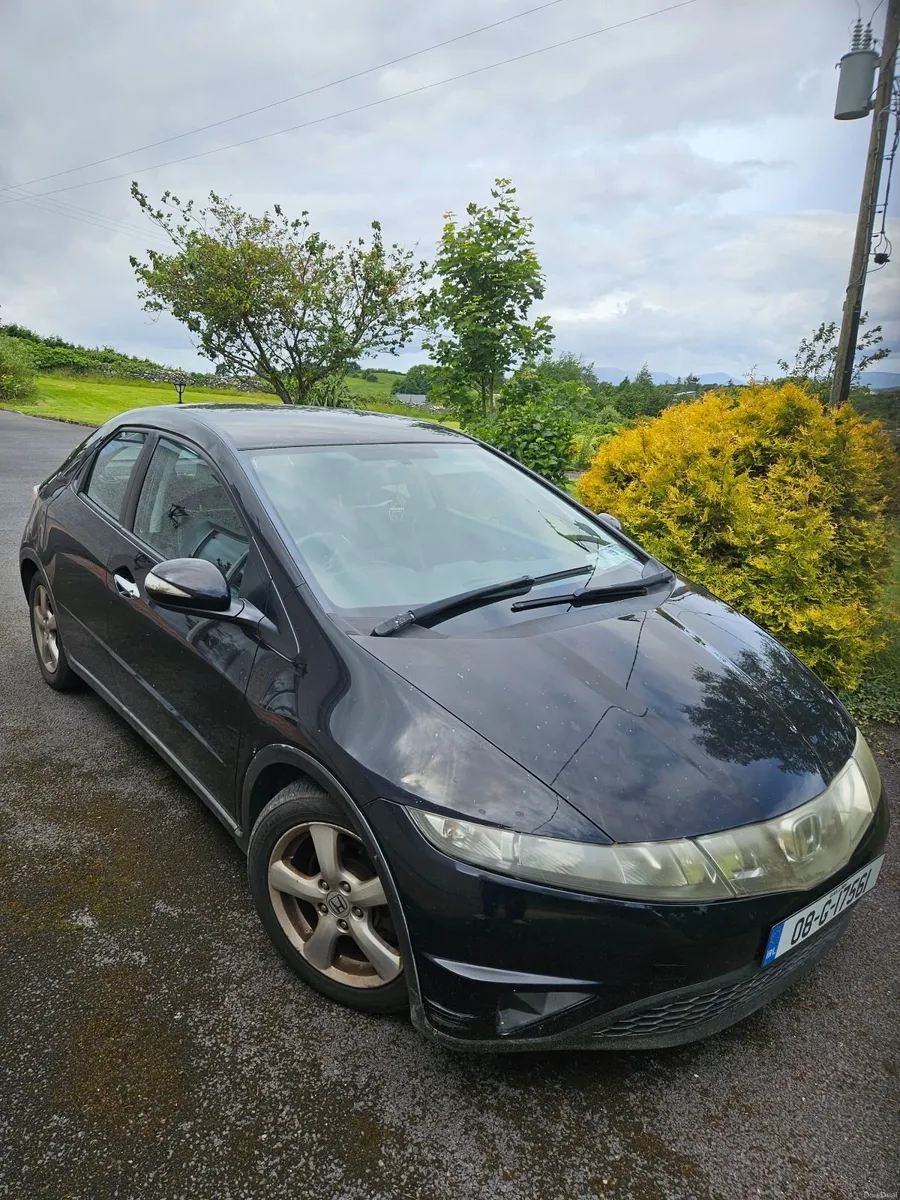 Honda Civic 2008 - Image 2