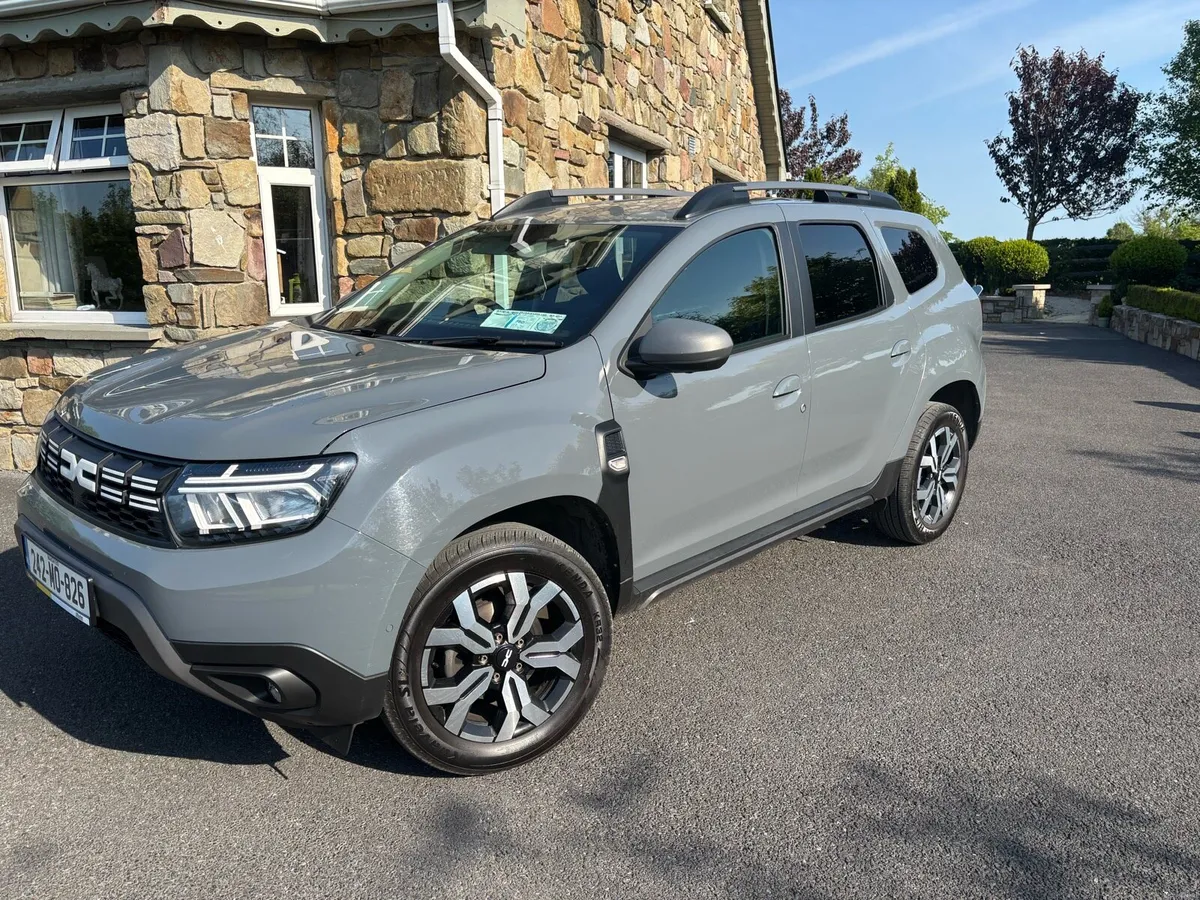 242 Dacia Duster Journey 1.5 Diesel - Image 4
